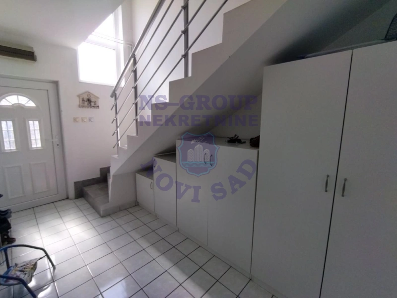 Kuća na prodaju Novi Sad 230m2, 578489