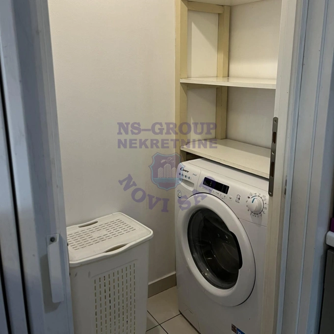 Stan na prodaju Novi Sad 40m2, 17540