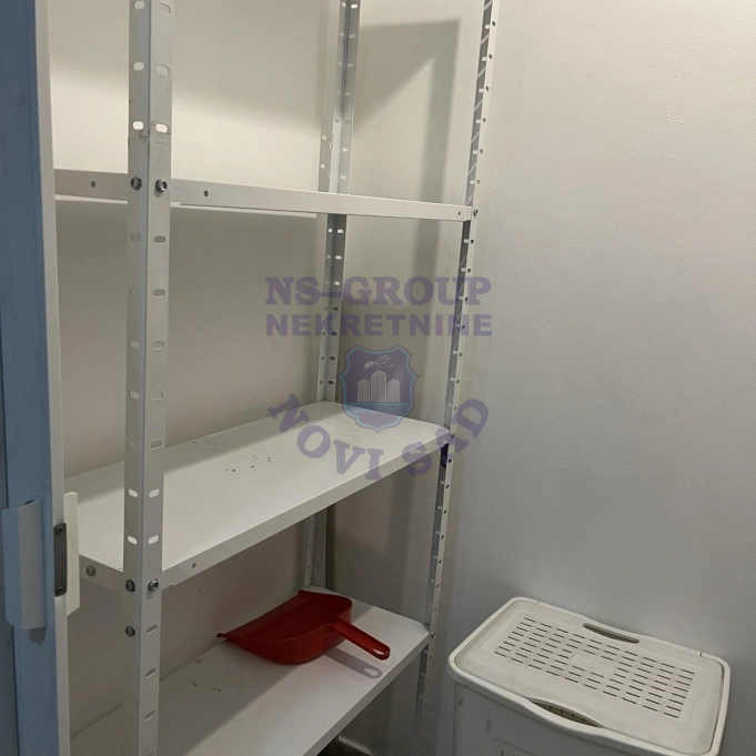 Stan na prodaju Novi Sad 40m2, 17540