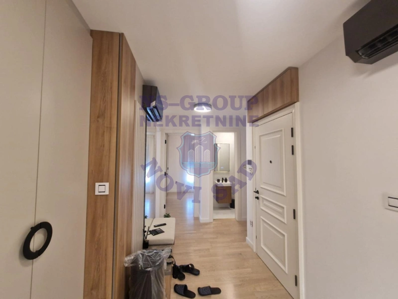 Stan na prodaju Novi Sad 201m2, 578677