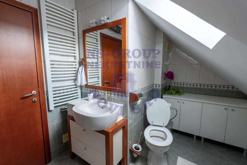 Stan na prodaju Novi Sad 136m2, 578508
