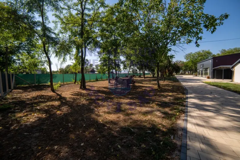 Kuća na prodaju Temerin 331m2, 578680