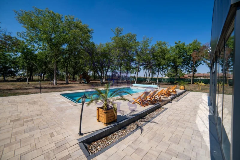 Kuća na prodaju Temerin 331m2, 578680
