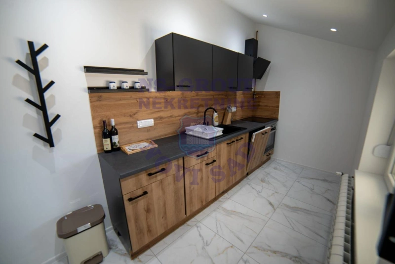 Kuća na prodaju Temerin 331m2, 578680