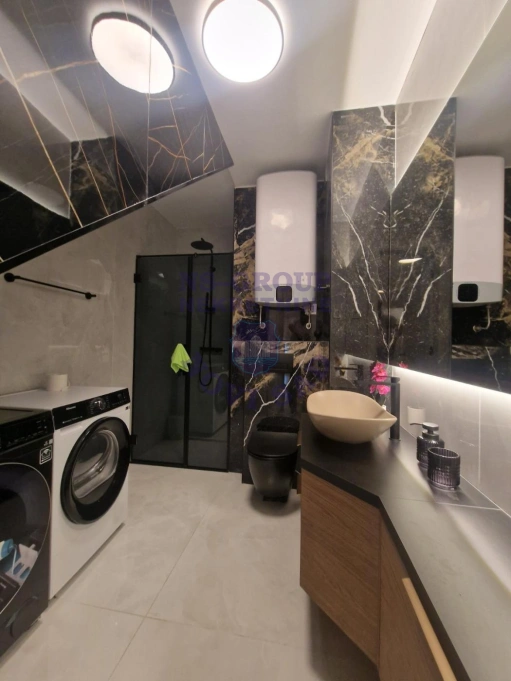 Stan na prodaju Novi Sad 201m2, 578677