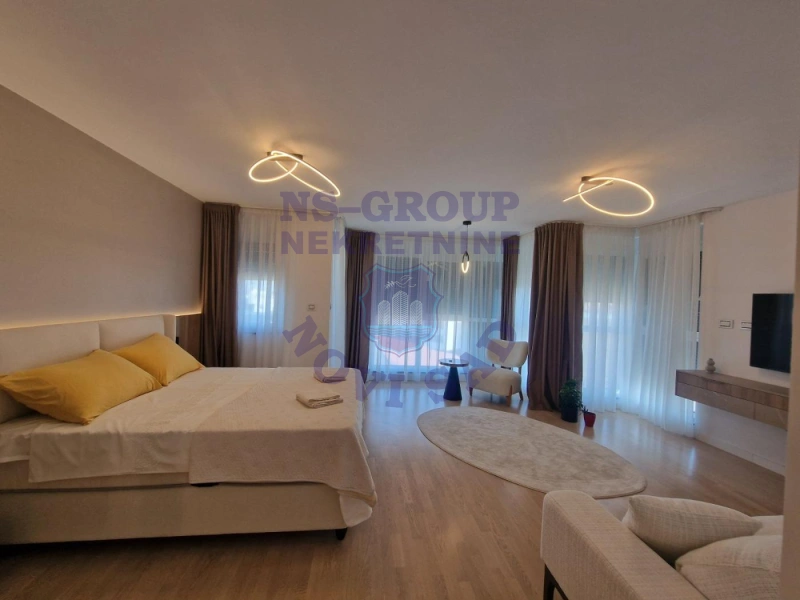 Stan na prodaju Novi Sad 201m2, 578677