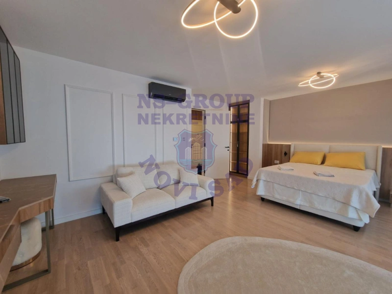 Stan na prodaju Novi Sad 201m2, 578677