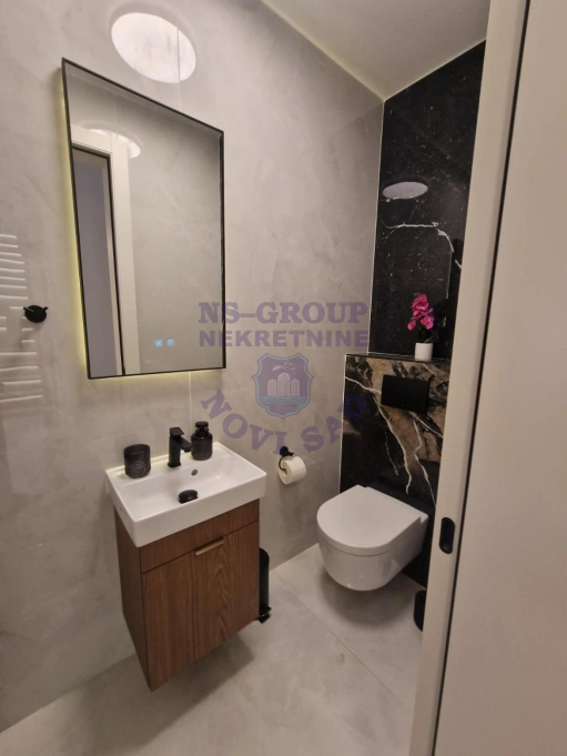 Stan na prodaju Novi Sad 201m2, 578677