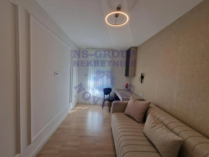 Stan na prodaju Novi Sad 201m2, 578677