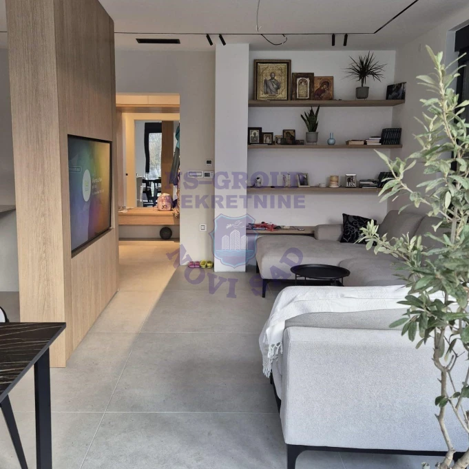 Kuća na prodaju Veternik 194m2, 578708