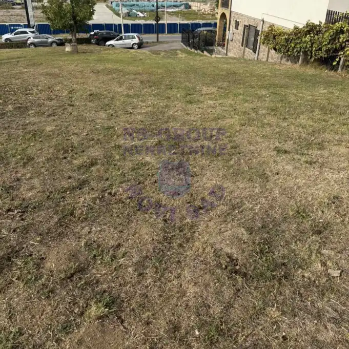 Plac na prodaju Sremska Kamenica 829m2, 578182