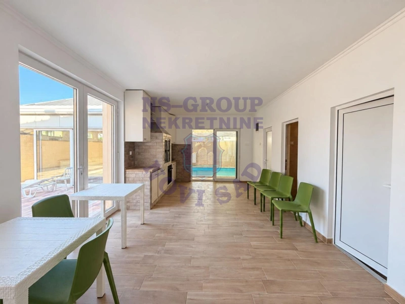 Kuća na prodaju Veternik 400m2, 578843