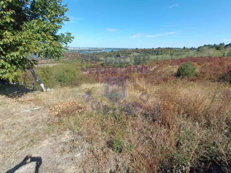 Plac na prodaju Ledinci 5296m2, 578768