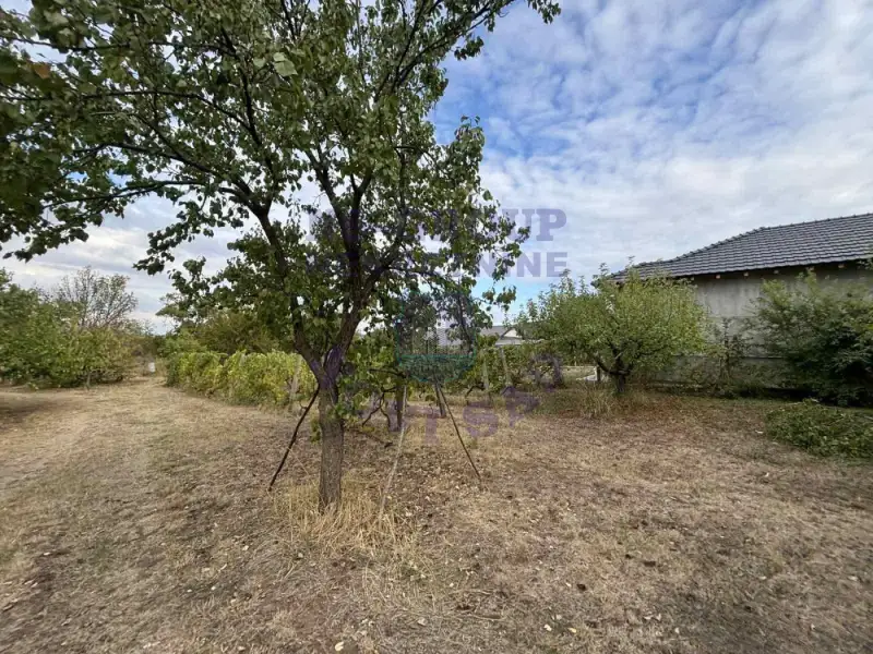 Plac na prodaju Sremska Kamenica 2500m2, 578851