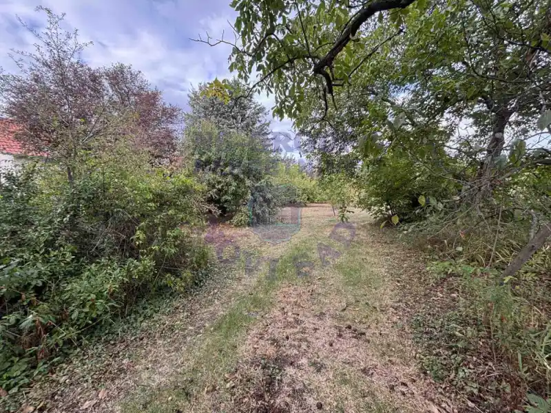 Plac na prodaju Sremska Kamenica 2500m2, 578851