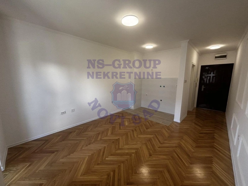 Stan na prodaju Novi Sad 25m2, 578893