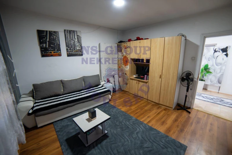 Kuća za izdavanje Novi Sad 249m2, 577920