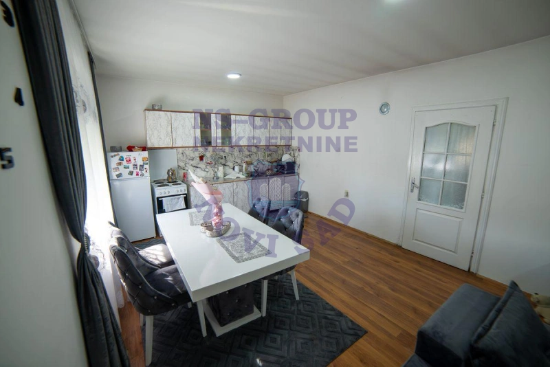 Kuća za izdavanje Novi Sad 249m2, 577920