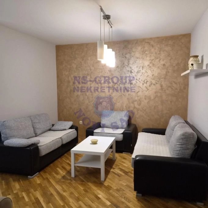 stan za izdavanje Novi Sad, 73m2 17583