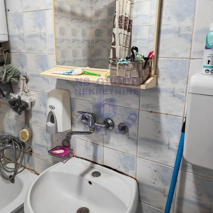 Stan za izdavanje Novi Sad 56m2, 17596