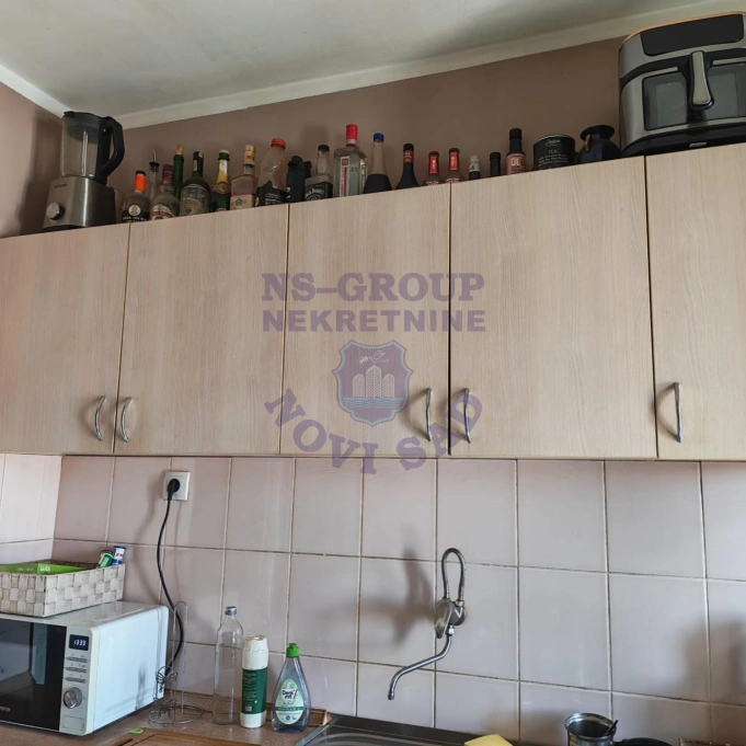 Stan za izdavanje Novi Sad 56m2, 17596