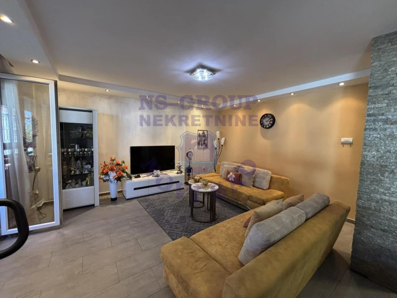 Stan na prodaju Novi Sad 90m2, 579025