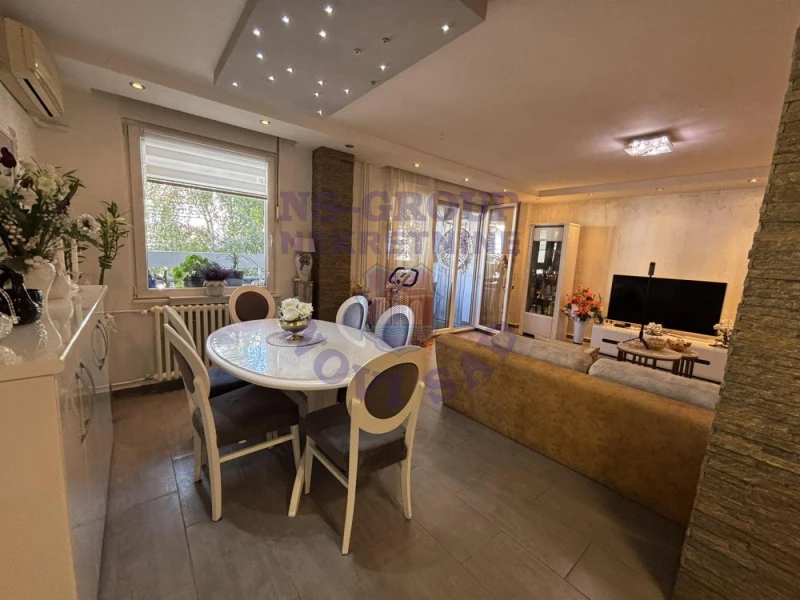Stan na prodaju Novi Sad 90m2, 579025