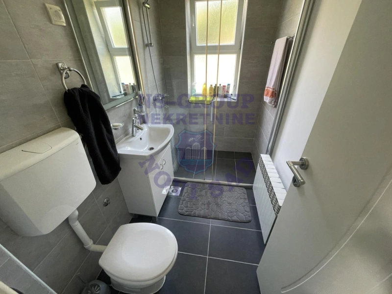 Kuća na prodaju Sremska Kamenica 178m2, 579037