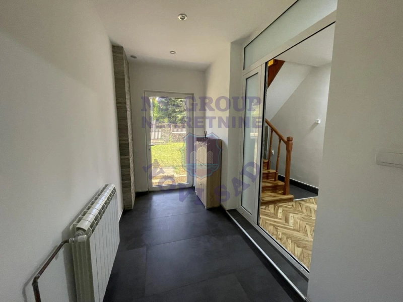 Kuća na prodaju Sremska Kamenica 178m2, 579037