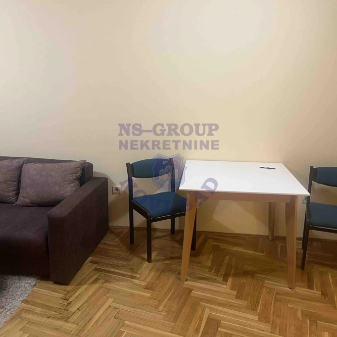 Stan za izdavanje Novi Sad 46m2, 17416