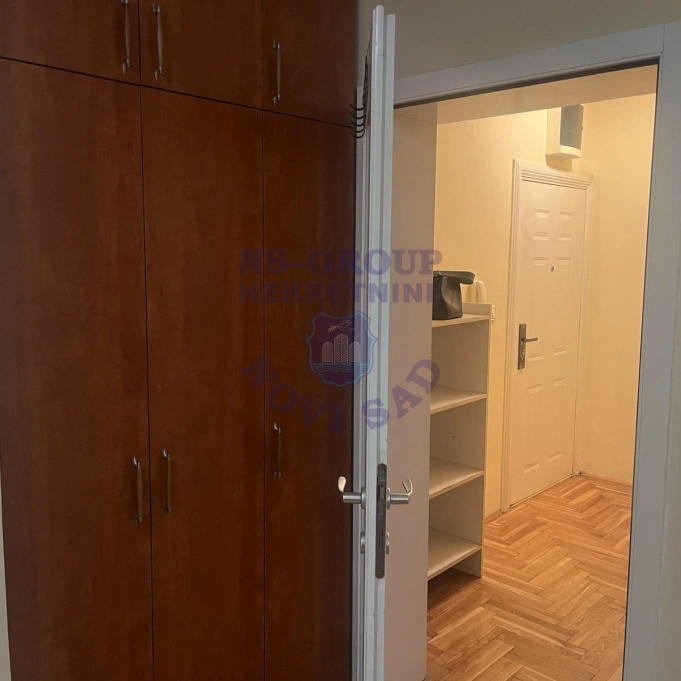 Stan za izdavanje Novi Sad 46m2, 17416