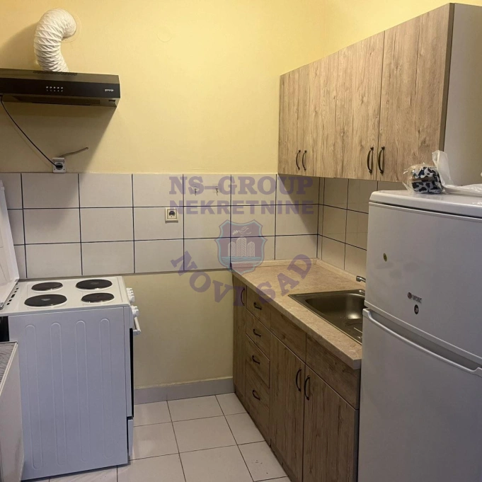 Stan za izdavanje Novi Sad 46m2, 17416