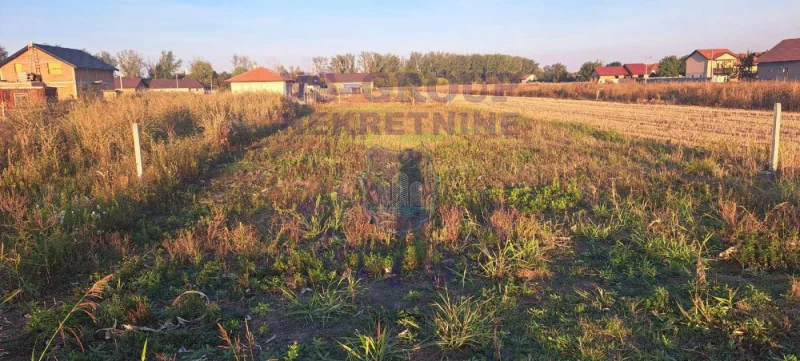 Plac na prodaju Rumenka 593m2, 579104
