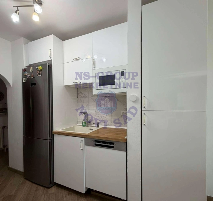 Stan na prodaju Novi Sad 70m2, 579129