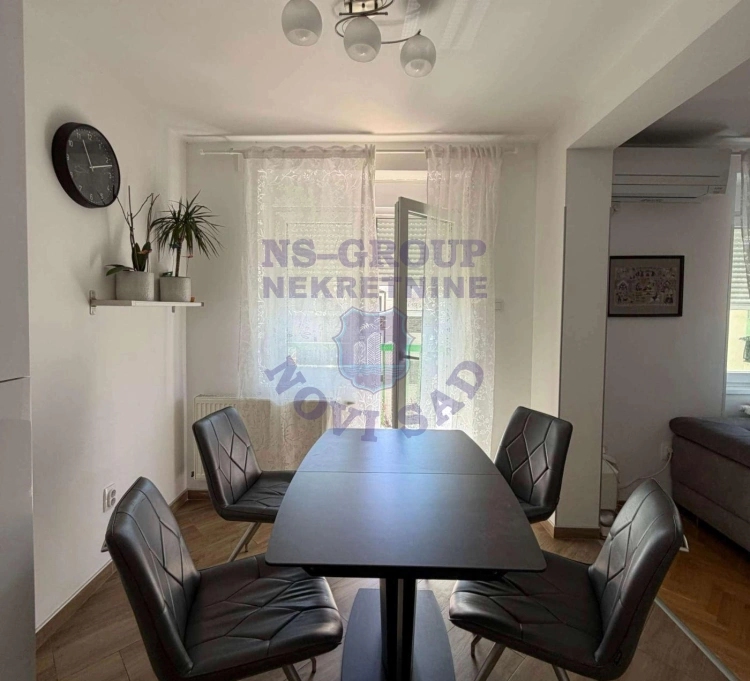 Stan na prodaju Novi Sad 70m2, 579129