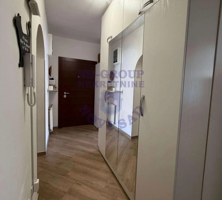 Stan na prodaju Novi Sad 70m2, 579129