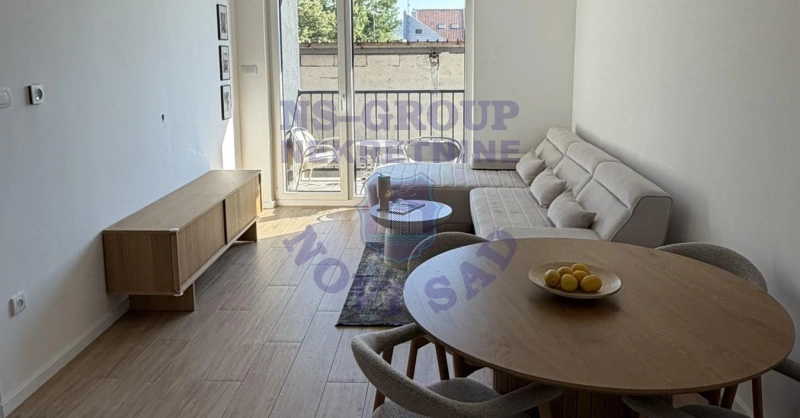 stan na prodaju Novi Sad, 76m2 579146