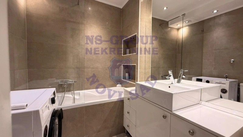 Stan na prodaju Novi Sad 74m2, 579021