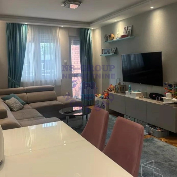 Stan za izdavanje Novi Sad 69m2, 17636