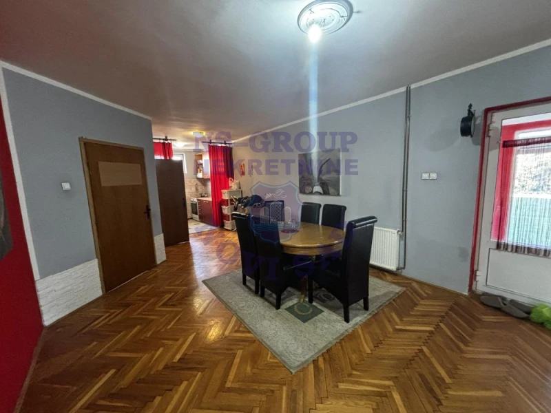 kuca na prodaju Veternik 218m2 579448