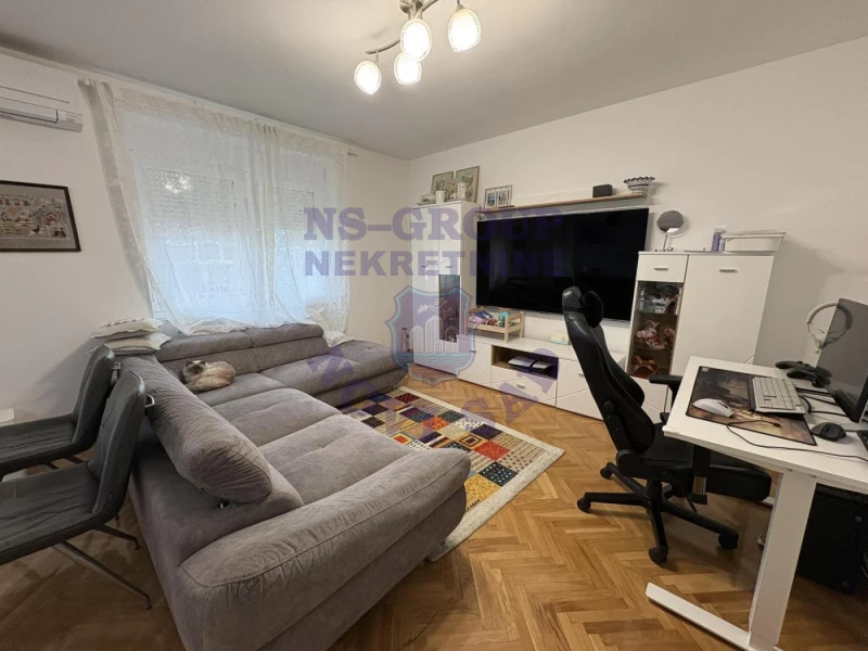 stan na prodaju Novi Sad, 70m2 579129
