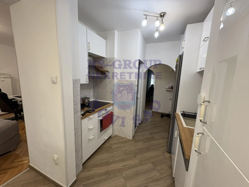 stan na prodaju Novi Sad 70m2 579129