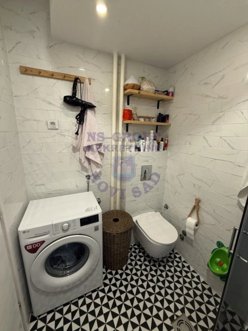 Stan na prodaju Novi Sad 60m2, 579353