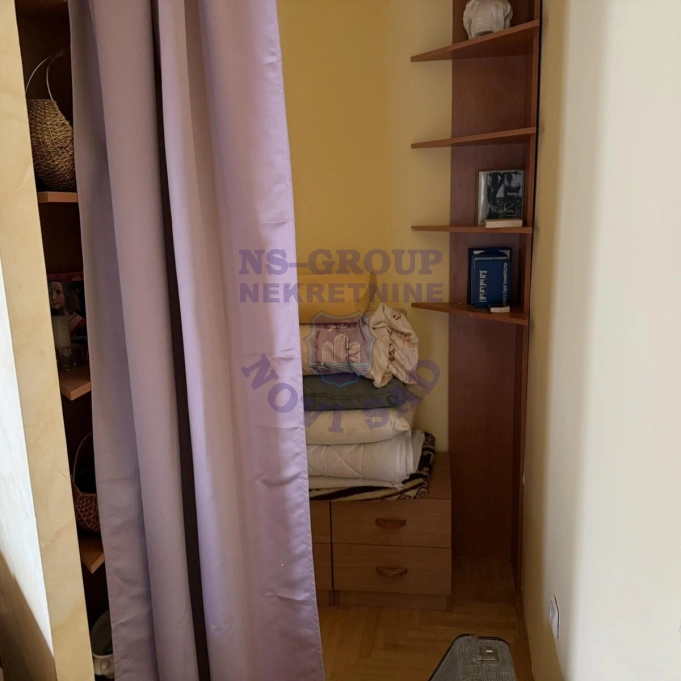 Stan za izdavanje Novi Sad 57m2, 17630