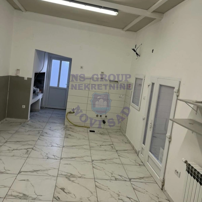 lokal za izdavanje Novi Sad 40m2 17619