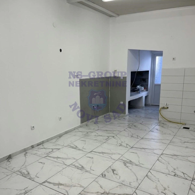 lokal za izdavanje Novi Sad 40m2 17619