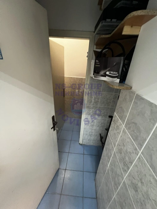 Lokal za izdavanje Novi Sad 57m2, 17640