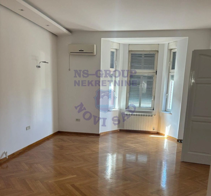 Stan na prodaju Novi Sad 213m2, 577377