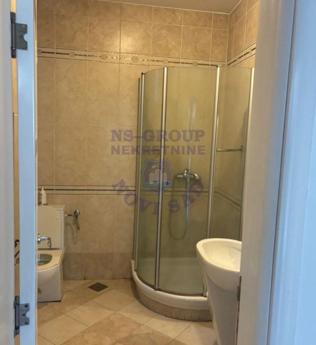 Stan na prodaju Novi Sad 213m2, 577377