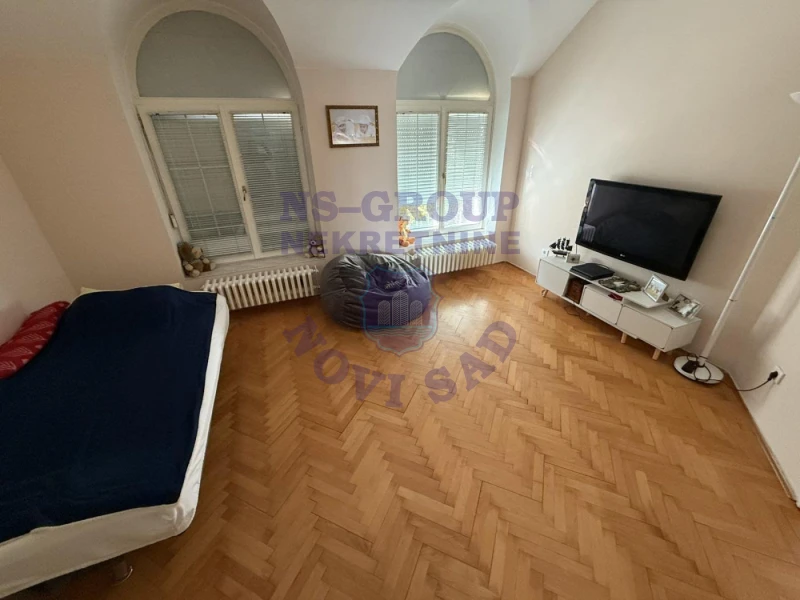 Kuća na prodaju Petrovaradin 291m2, 579519